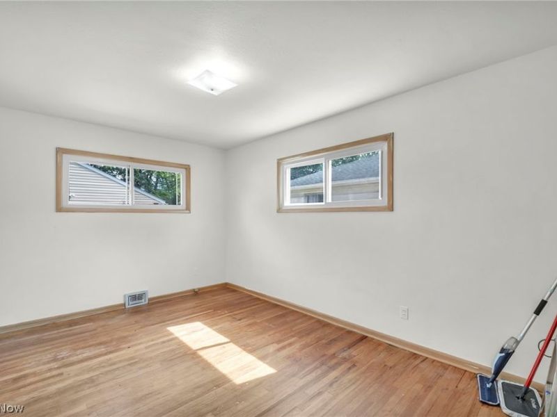 6174 Westerham Road, Mayfield Heights, OH 44124 Photo 26