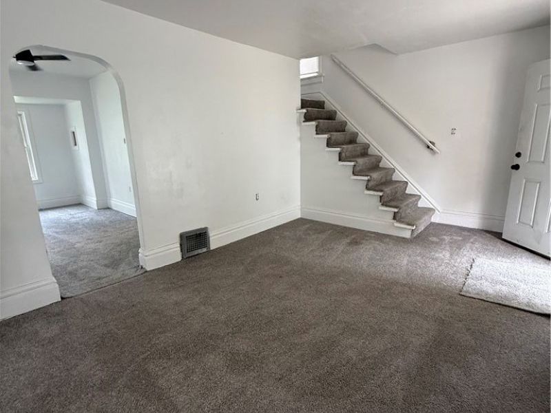 802 Clay Drive, Akron, OH 44311 Photo 3