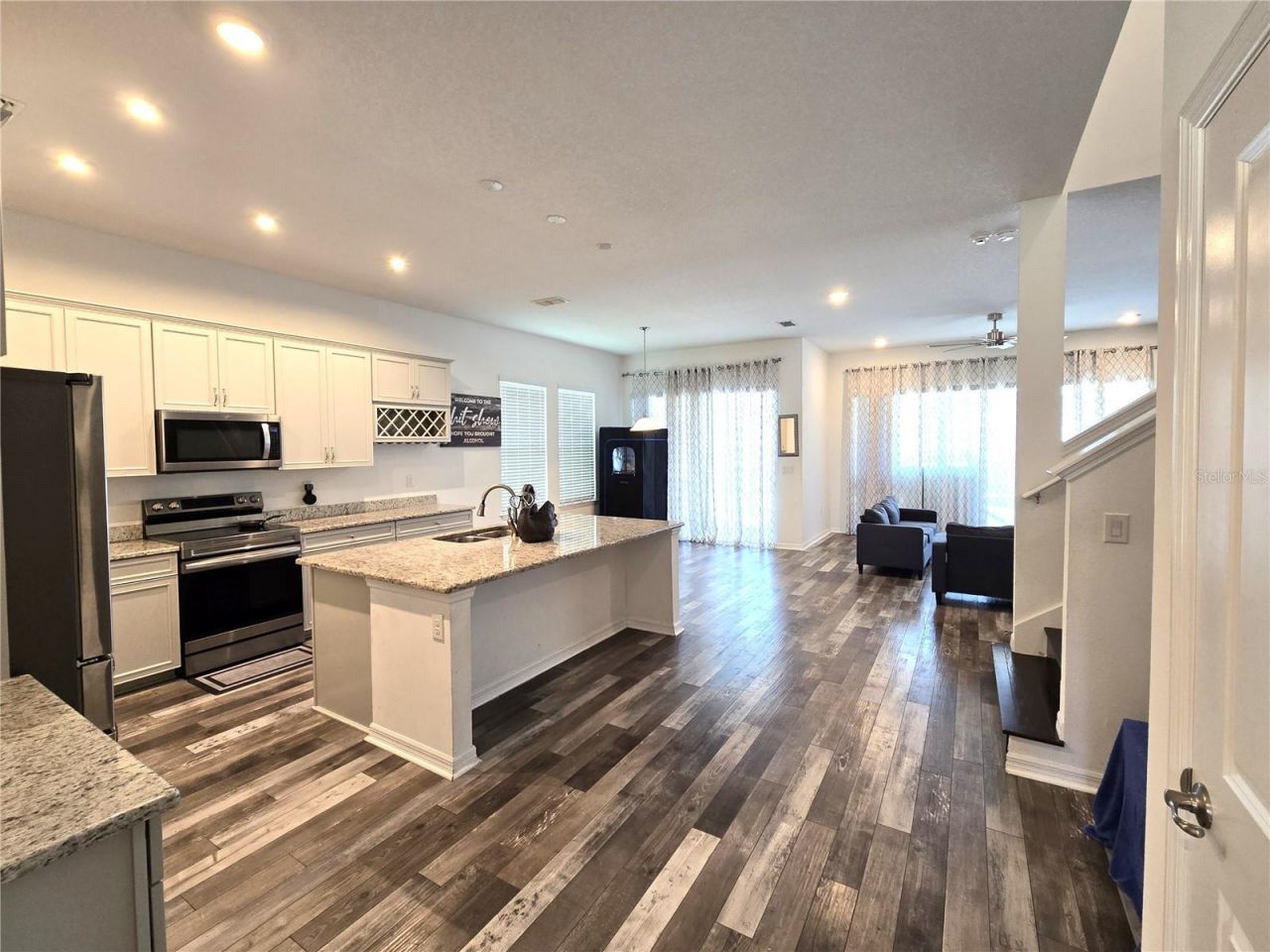 863 W Bayshore Drive , Tarpon Springs, FL 34689 Photo