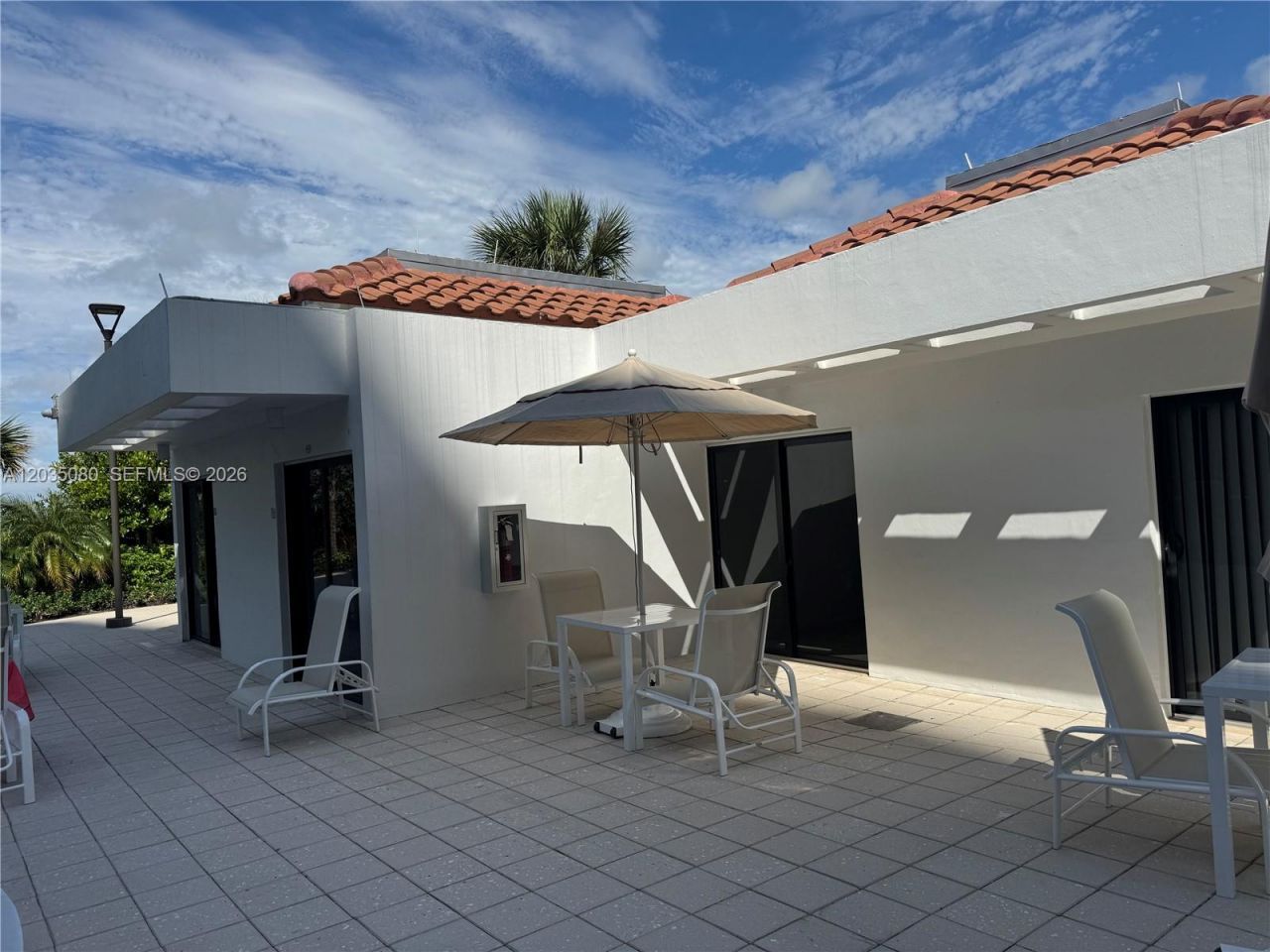 20281 E Country Club Dr, Unit CAB19, Aventura, FL 33180 Photo