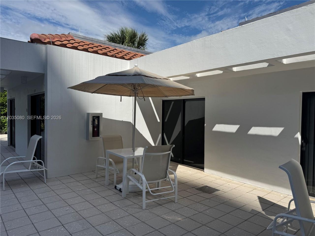20281 E Country Club Dr, Unit CAB19, Aventura, FL 33180 Photo