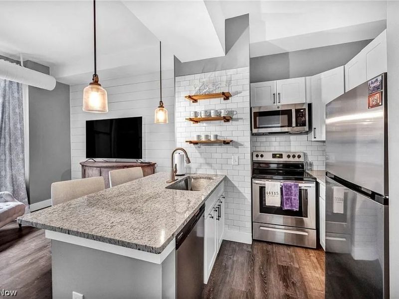 750 Prospect Avenue E, Unit 403, Cleveland, OH 44115 Photo 8