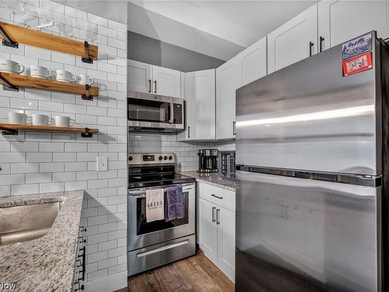 750 Prospect Avenue E, Unit 403, Cleveland, OH 44115 Photo 9
