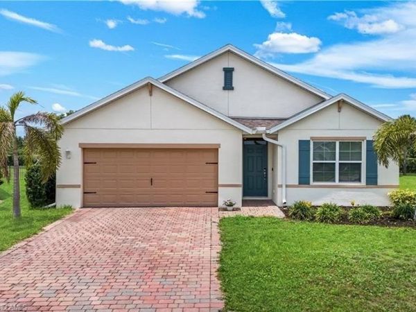 2816 Zaragoza CT, CAPE CORAL, FL 33909