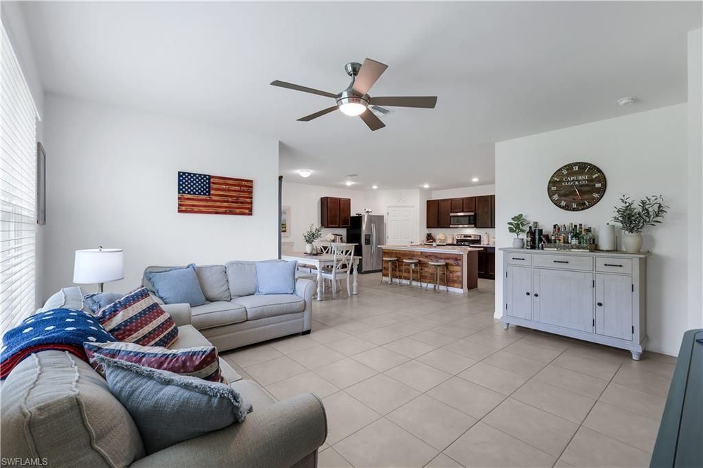 2816 Zaragoza Ct, Cape Coral, FL 33909 Photo