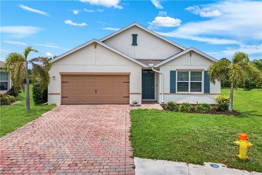 2816 Zaragoza Ct, Cape Coral, FL 33909 Photo