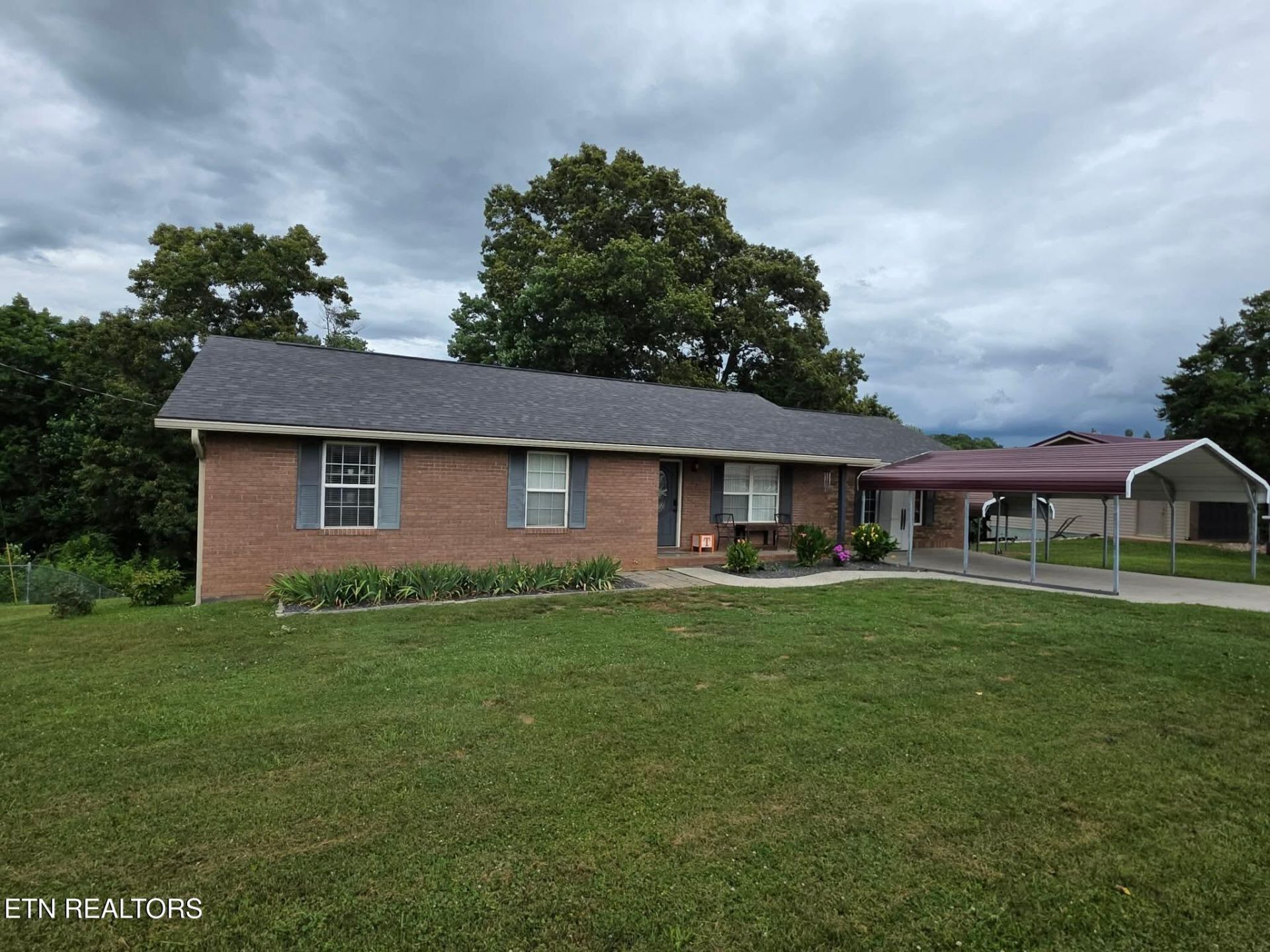 220 Michal Lane, New Tazewell, TN 37825 Main Photo