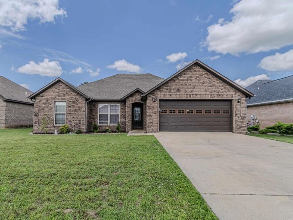 1005 RYAN LANE, Paragould, AR 72450