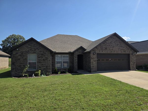 1005 RYAN LANE, Paragould, AR 72450