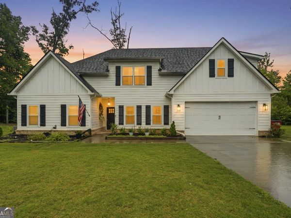 221 Diamond Place, Gray, GA 31032