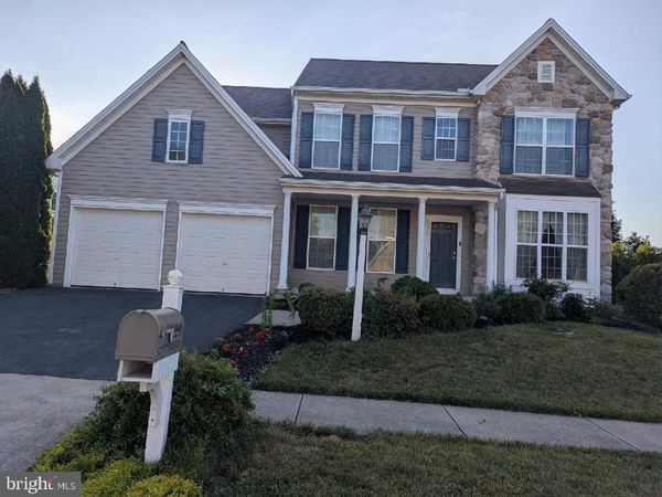 2281 FLINTLOCK DRIVE , HUMMELSTOWN, PA 17036