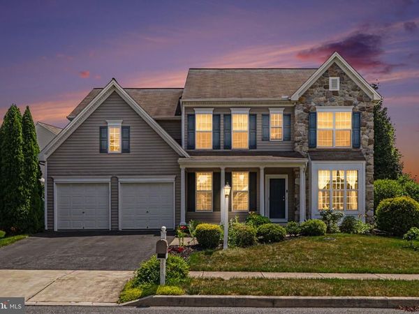 2281 FLINTLOCK DRIVE, HUMMELSTOWN, PA 17036