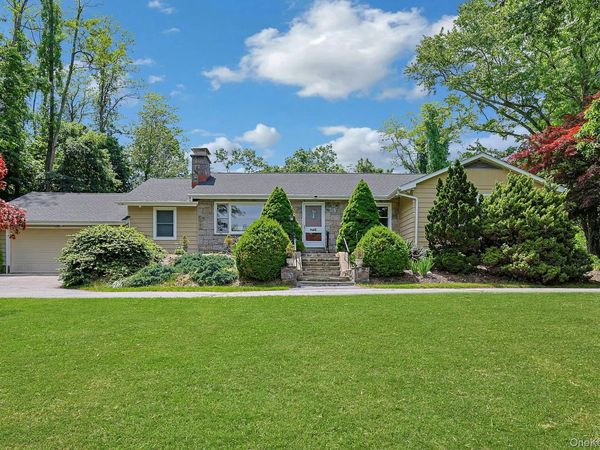 3 Meadow Park Road, Baldwin Place, NY 10505