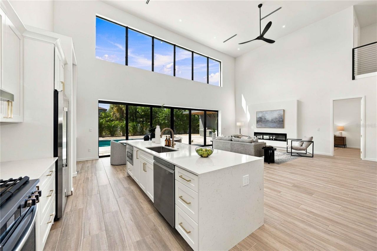 2258 Arlington Street, Sarasota, FL 34239 Photo