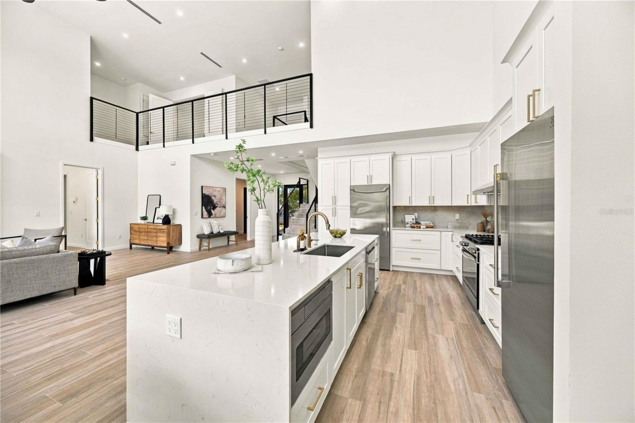 2258 Arlington Street, Sarasota, FL 34239 Photo