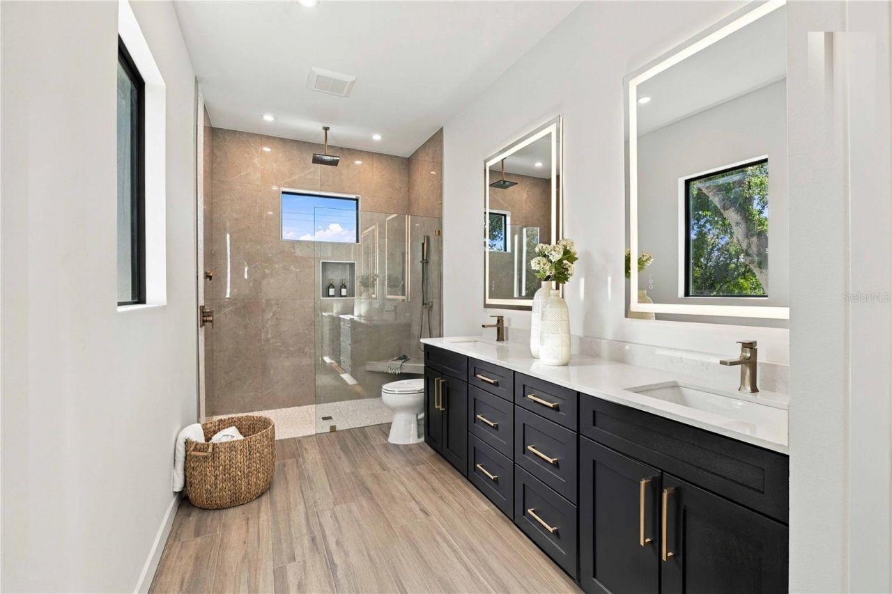 2258 Arlington Street, Sarasota, FL 34239 Photo