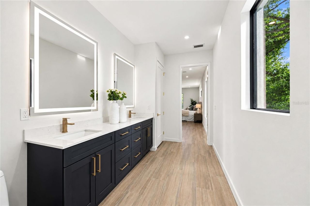 2258 Arlington Street, Sarasota, FL 34239 Photo