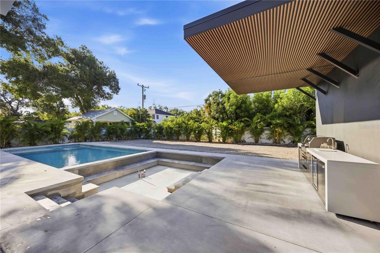 2258 Arlington Street, Sarasota, FL 34239 Photo