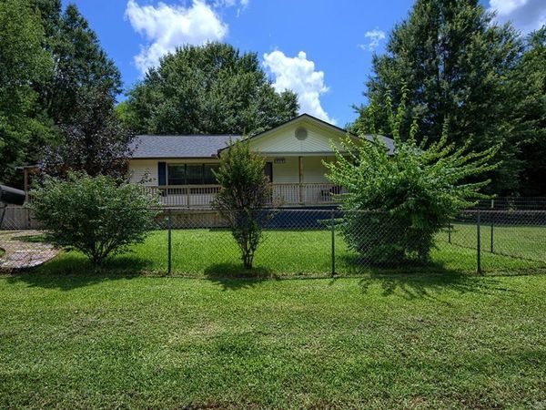 914 Thelma Street , Benton, AR 72015