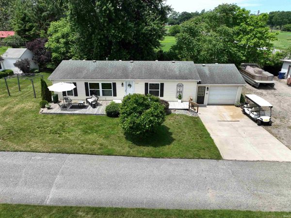 9107 N Mary D Drive, Bremen, IN 46506