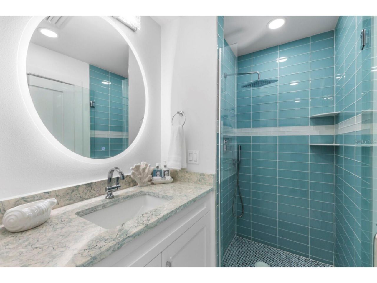 1750 Benjamin Franklin Drive , Unit 1D, Sarasota, FL 34236 Photo