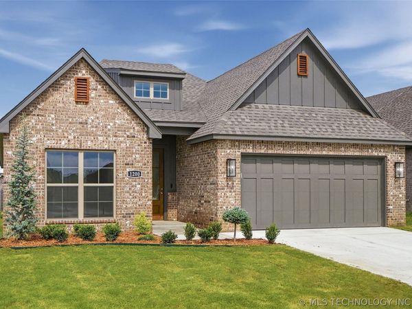 1200 N Dogwood Avenue , Broken Arrow, OK 74012