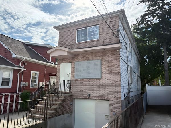 13624 220th Street , Springfield Gardens, NY 11413