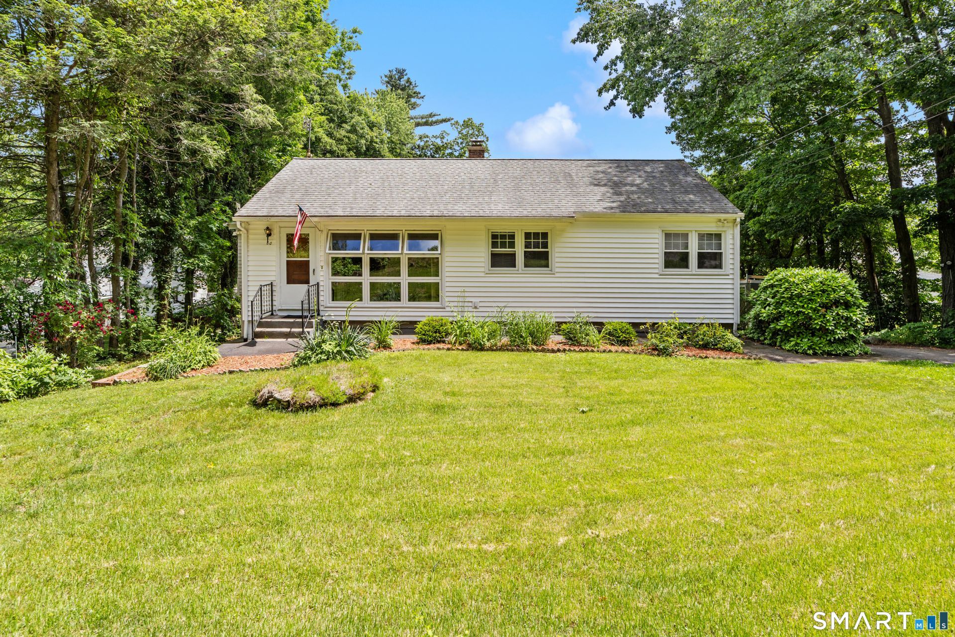 80 Briar Cliff, Waterbury, CT 06708 Main Photo