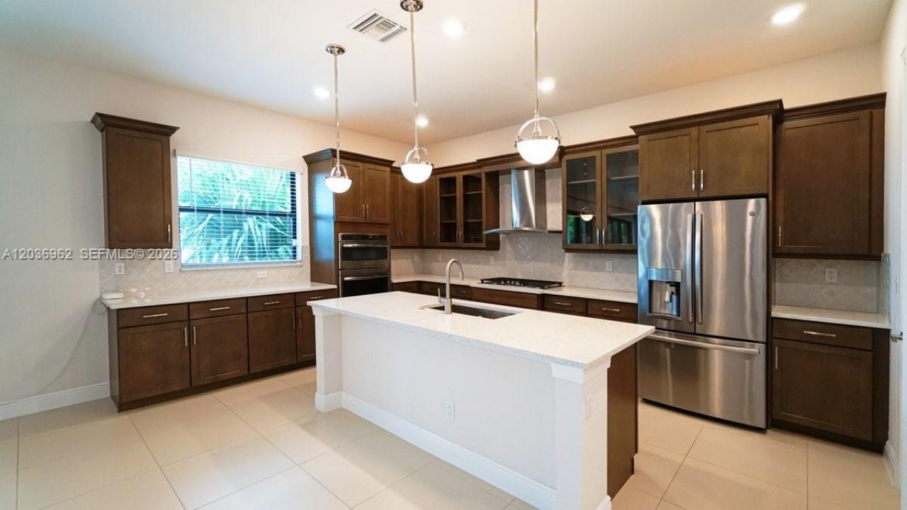 8725 Parkland Bay Dr , Parkland, FL 33076 Photo
