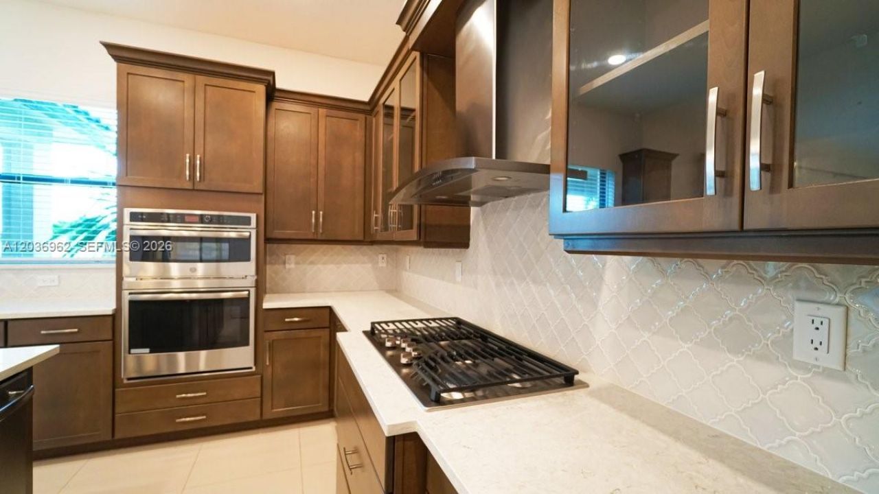 8725 Parkland Bay Dr , Parkland, FL 33076 Photo