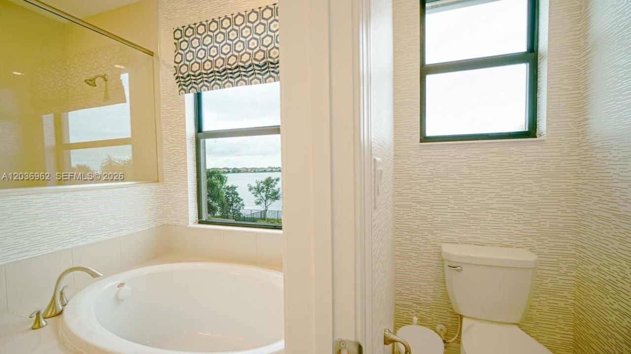 8725 Parkland Bay Dr , Parkland, FL 33076 Photo