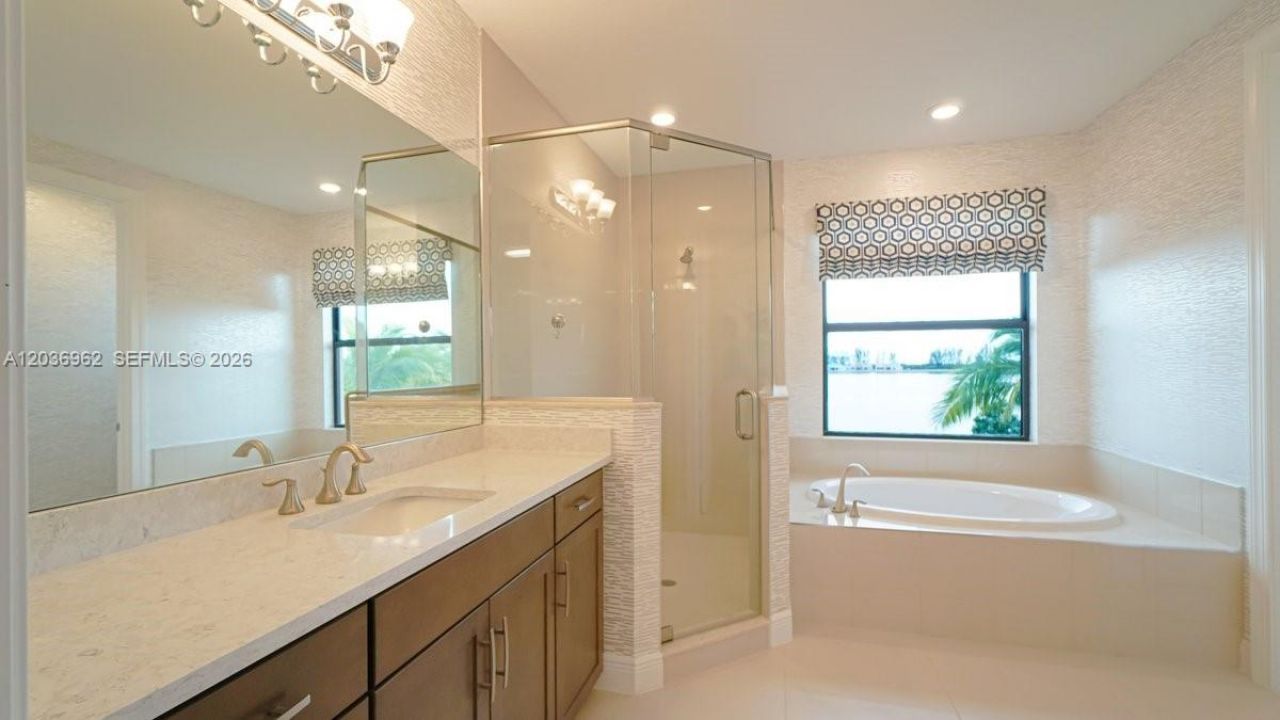 8725 Parkland Bay Dr , Parkland, FL 33076 Photo