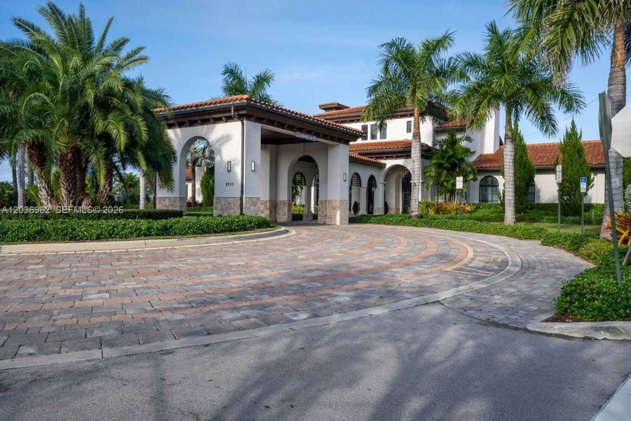 8725 Parkland Bay Dr , Parkland, FL 33076 Photo