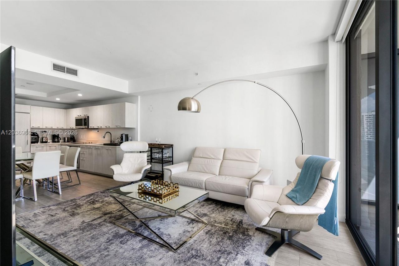 55 SW 9th St , Unit 1904, Miami, FL 33130 Photo