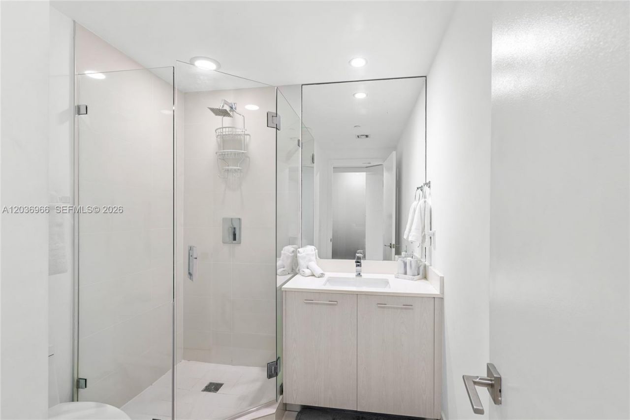 55 SW 9th St , Unit 1904, Miami, FL 33130 Photo