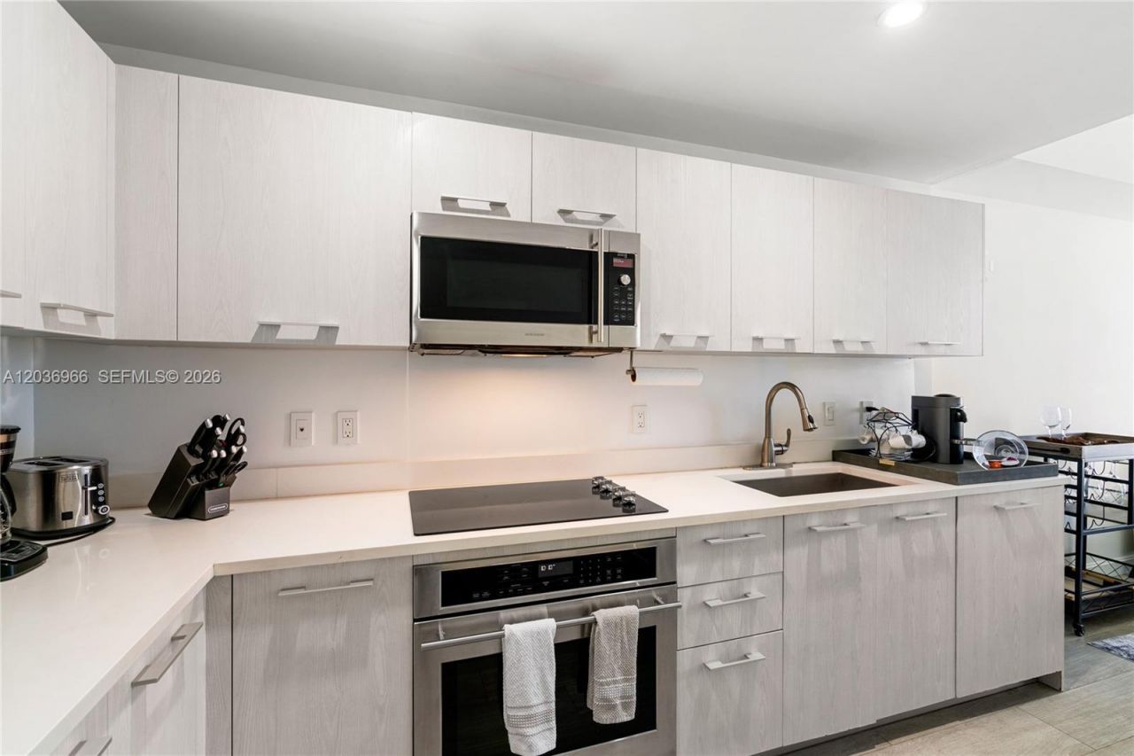 55 SW 9th St , Unit 1904, Miami, FL 33130 Photo