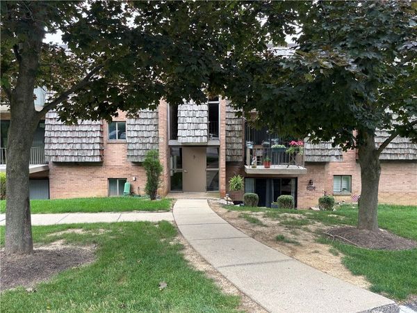 932 Forest Green Dr., Moon Twp, PA 15108