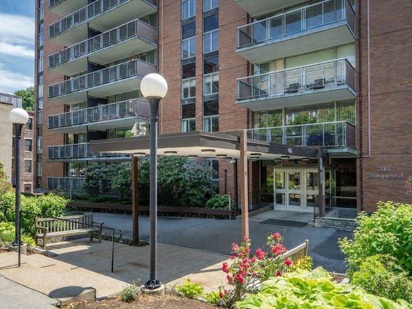 45 Longwood Ave, Unit 408, Brookline, MA 02446