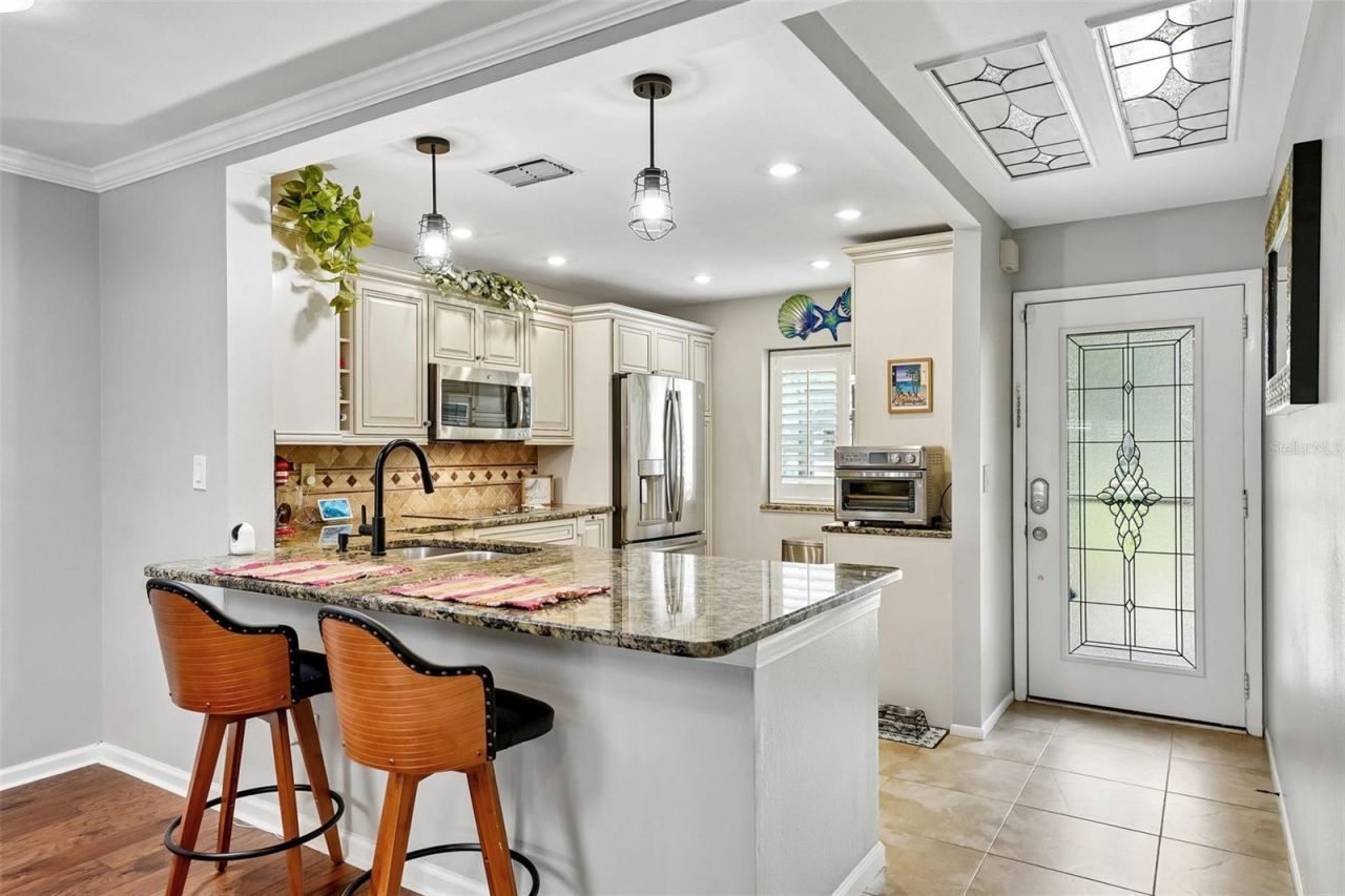 3259 Hilary Circle , Unit 1C, Palm Harbor, FL 34684 Photo