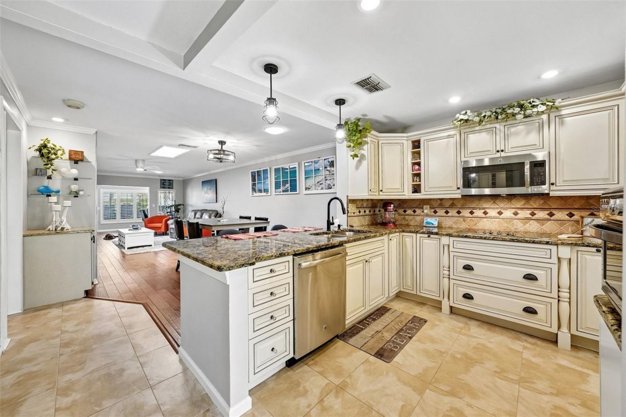 3259 Hilary Circle , Unit 1C, Palm Harbor, FL 34684 Photo