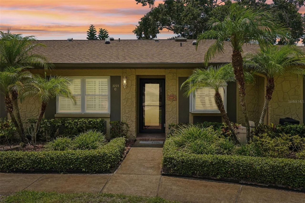 3259 Hilary Circle , Unit 1C, Palm Harbor, FL 34684 Photo