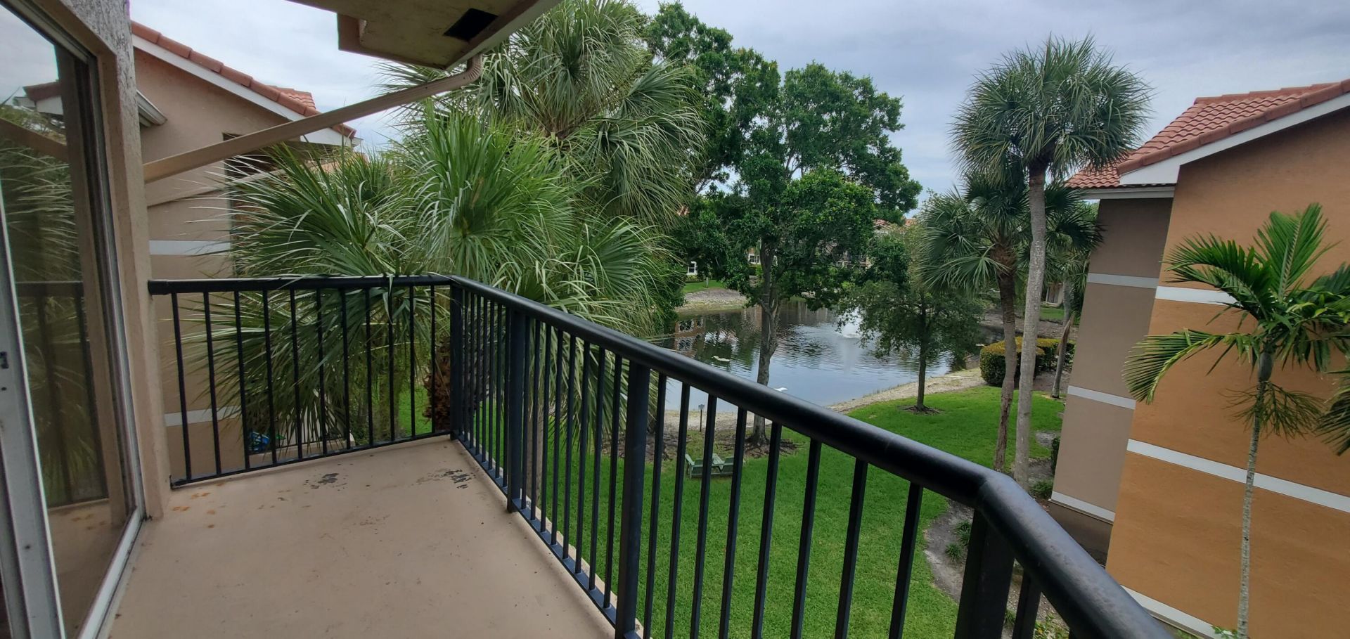 9033 Wiles Road, Unit 308, Coral Springs, FL 33067 Photo