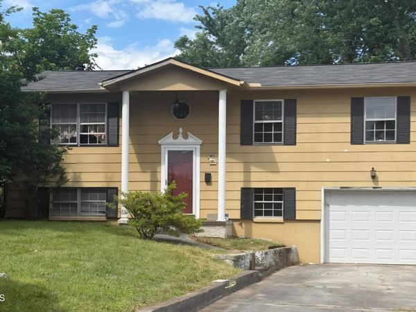 1716 Garden View Lane, Knoxville, TN 37912