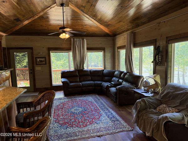 1723 Shoemake Road, Yazoo City, MS 39194