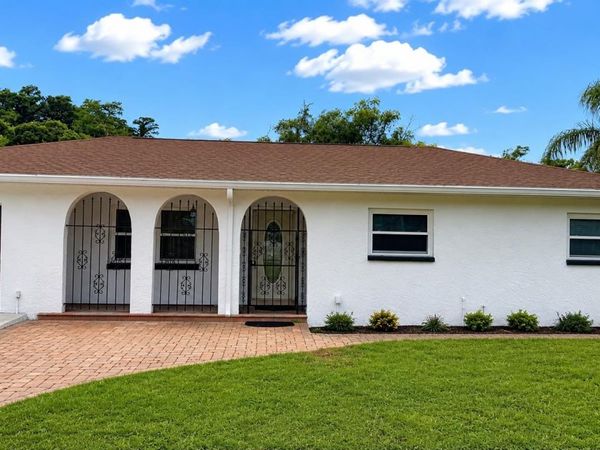 6412 N WOODLYNNE AVENUE , TAMPA, FL 33614