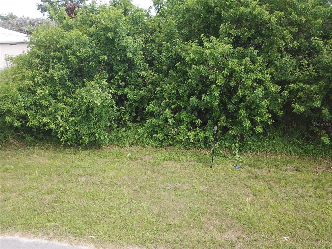 1743 SE Manth Lane, Port Saint Lucie, FL 34983 Photo