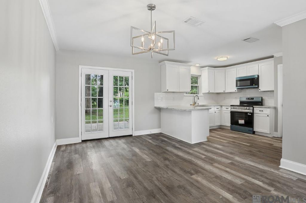 6291 San Juan Dr, Baton Rouge, LA 70811 Main Photo