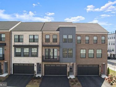 43421 FARRINGDON SQUARE, ASHBURN, VA 20148