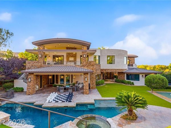 47 Soaring Bird Court, Las Vegas, NV 89135