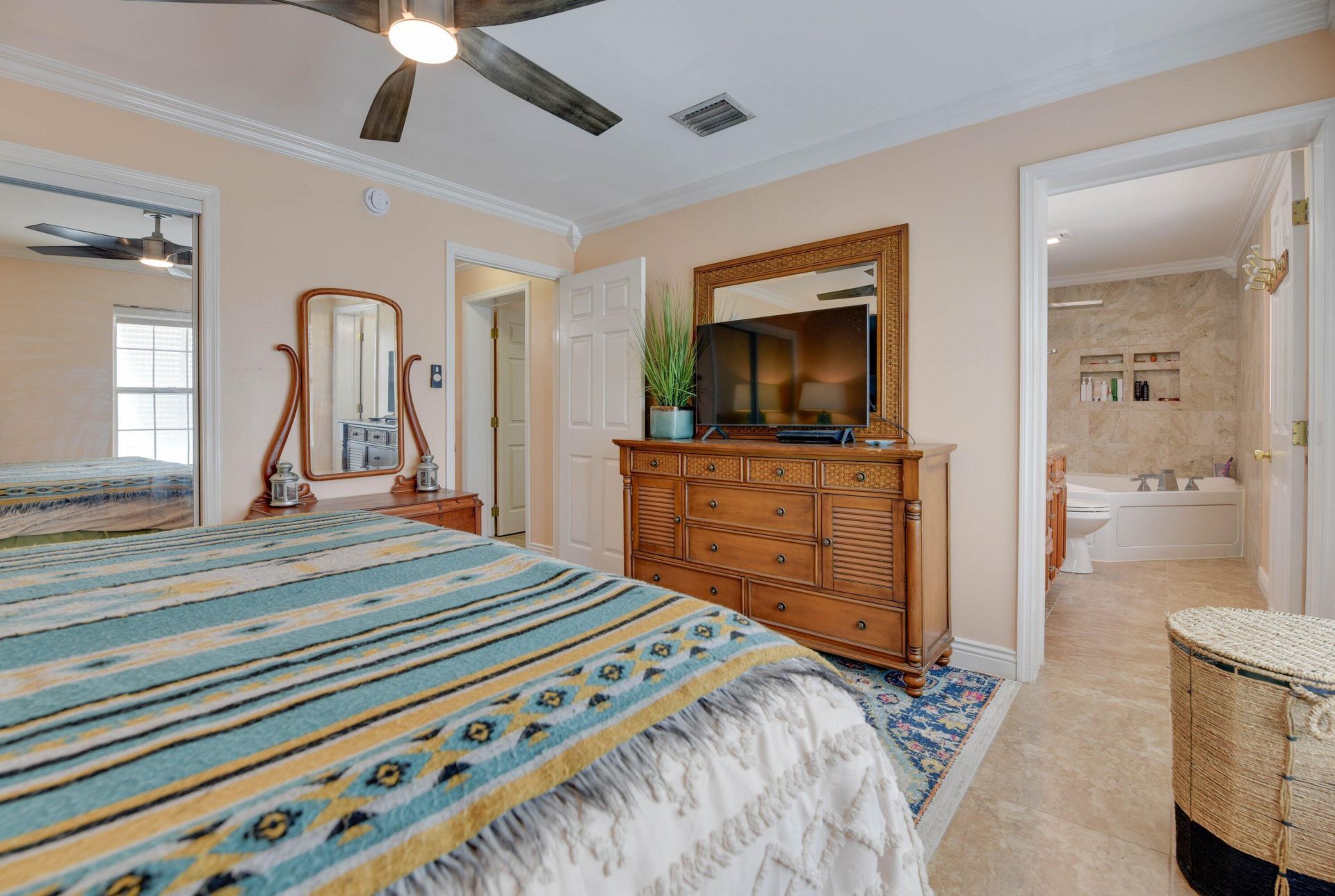706 E Caribbean Drive, Summerland Key, FL 33042 Photo